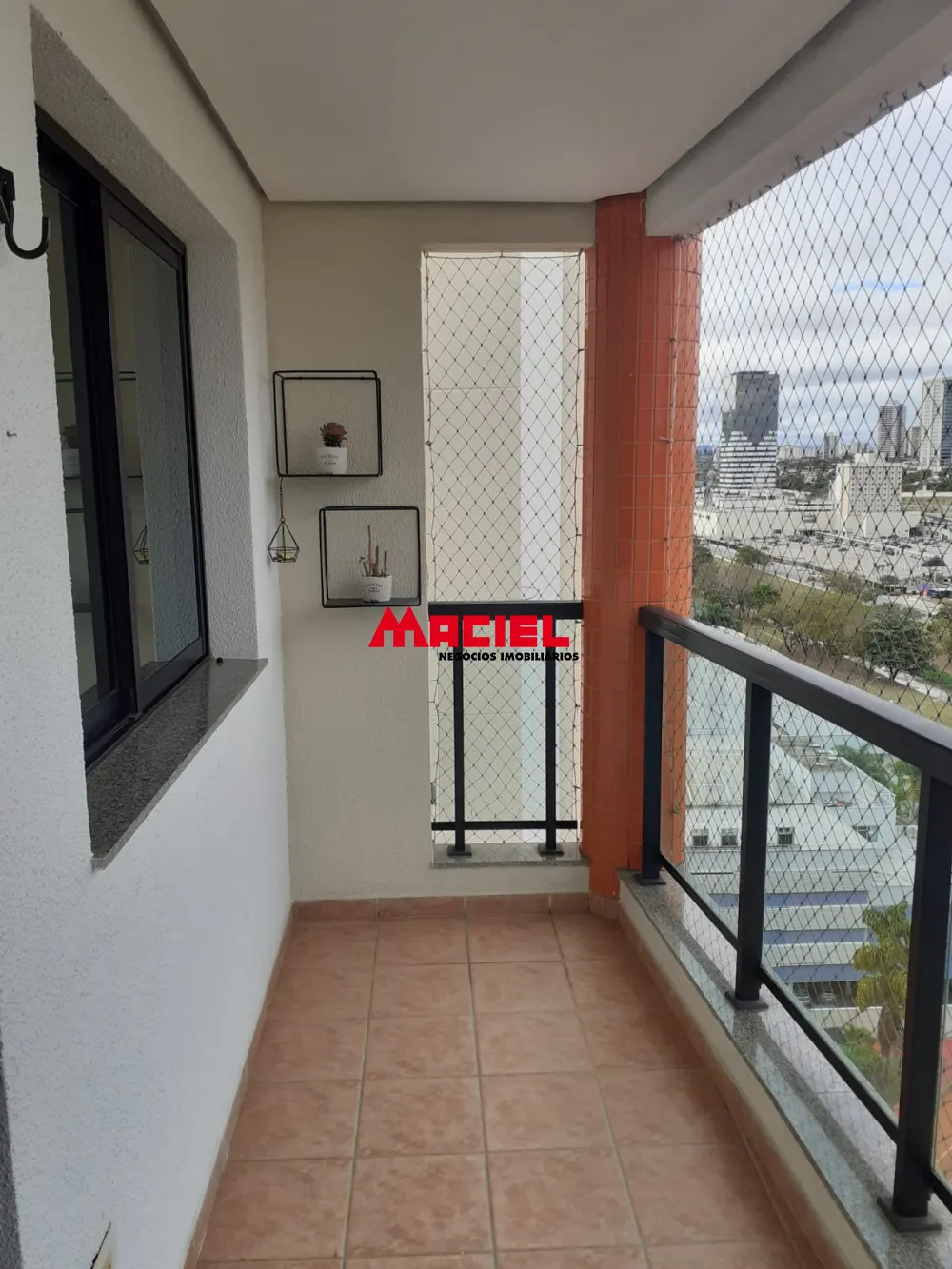Alugar Apartamento / Padr&atilde;o em S&atilde;o Jos&eacute; dos Campos R$ 4.700,00 - Foto 2