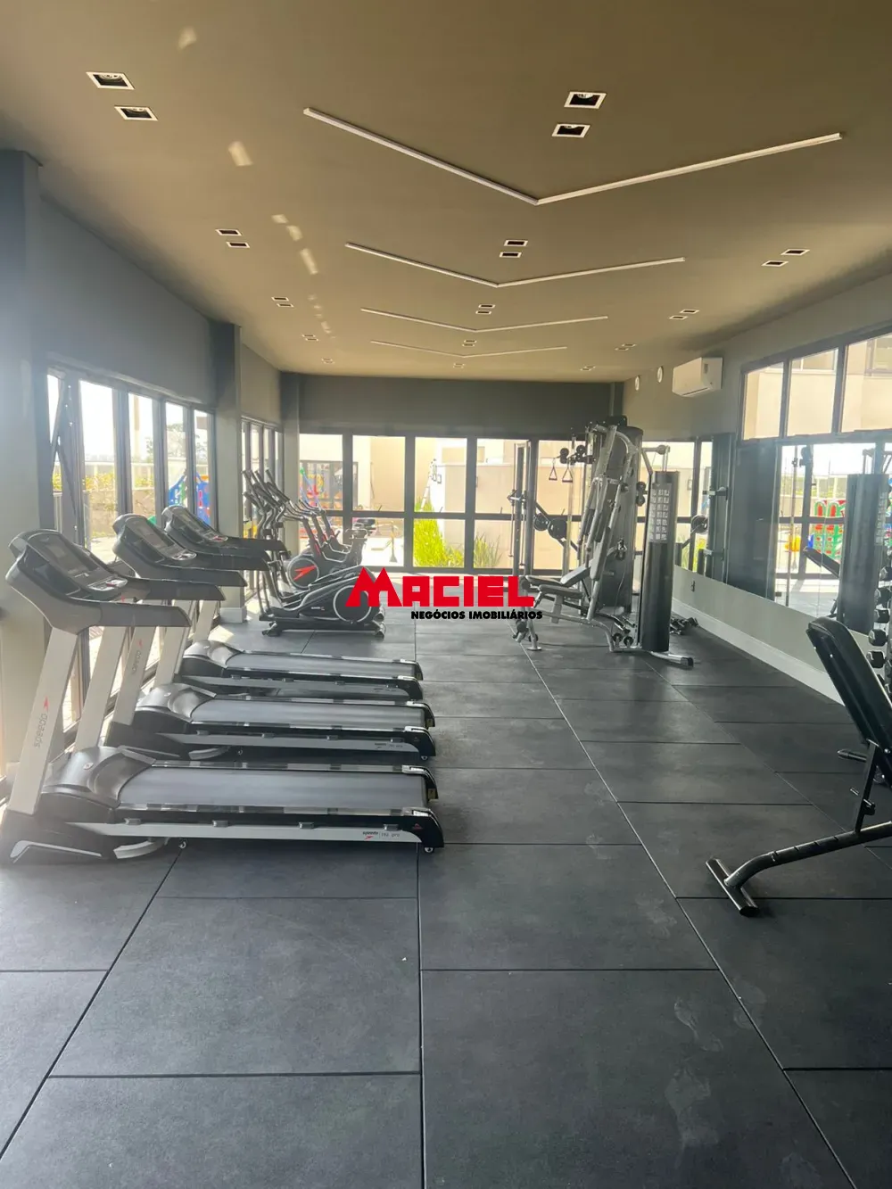 Alugar Apartamento / Padr&atilde;o em S&atilde;o Jos&eacute; dos Campos R$ 2.700,00 - Foto 3