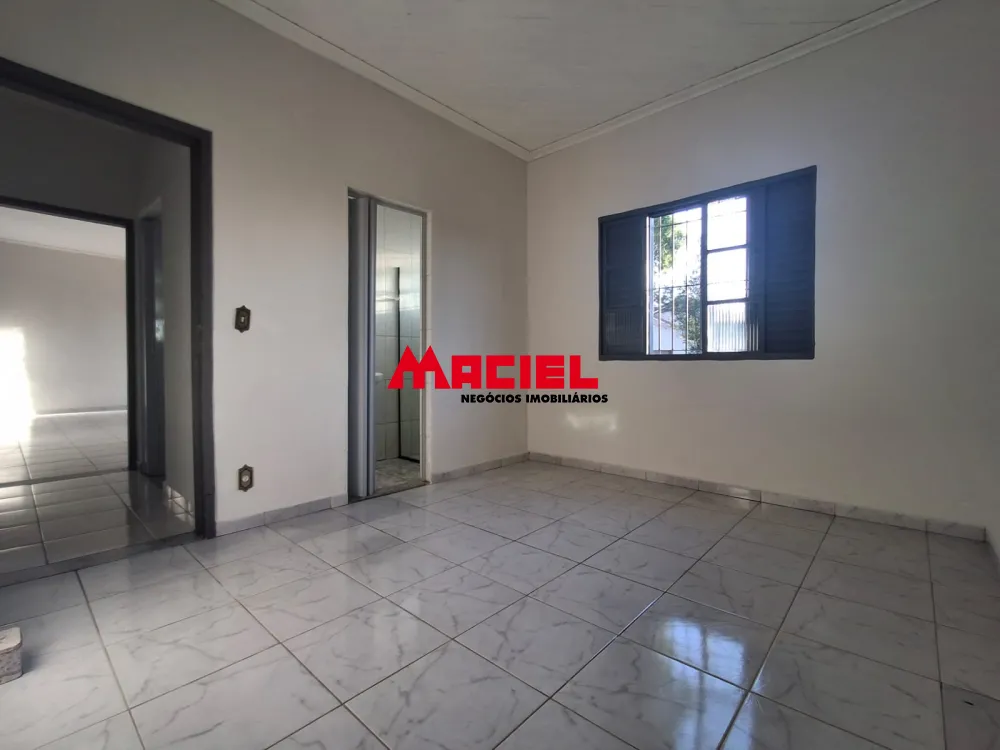 Alugar Casa / Padr&atilde;o em S&atilde;o Jos&eacute; dos Campos R$ 2.800,00 - Foto 6