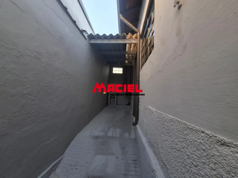 Alugar Casa / Padr&atilde;o em S&atilde;o Jos&eacute; dos Campos R$ 2.800,00 - Foto 12