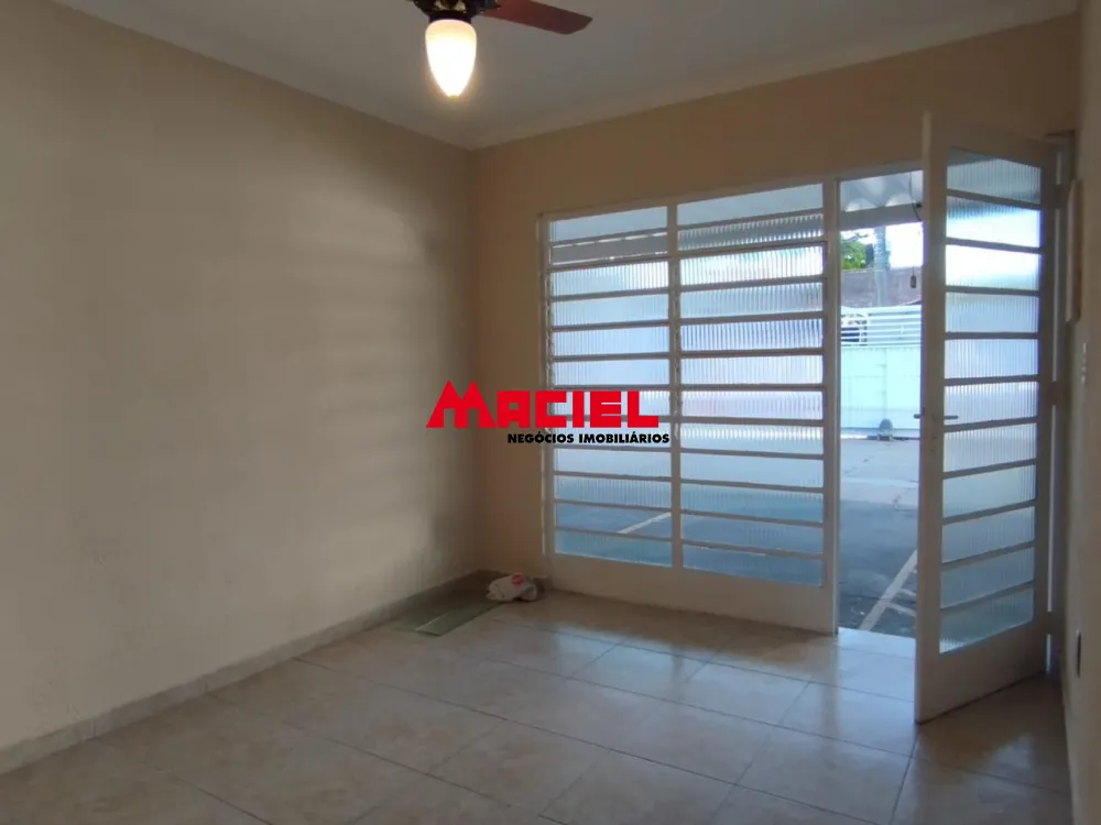 Alugar Casa / Padr&atilde;o em S&atilde;o Jos&eacute; dos Campos R$ 3.000,00 - Foto 16