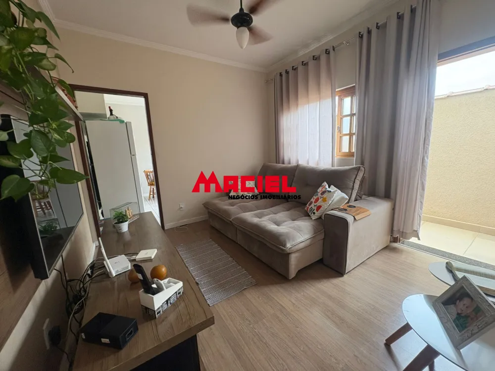 Comprar Casa / Padr&atilde;o em S&atilde;o Jos&eacute; dos Campos R$ 450.000,00 - Foto 2