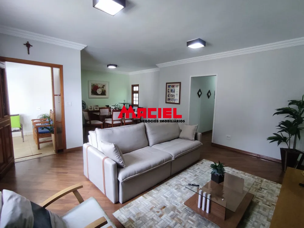 Comprar Casa / Padr&atilde;o em S&atilde;o Jos&eacute; dos Campos R$ 790.000,00 - Foto 2