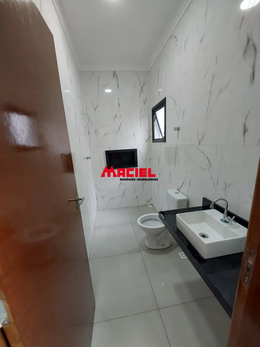 Comprar Casa / Padr&atilde;o em S&atilde;o Jos&eacute; dos Campos R$ 850.000,00 - Foto 14