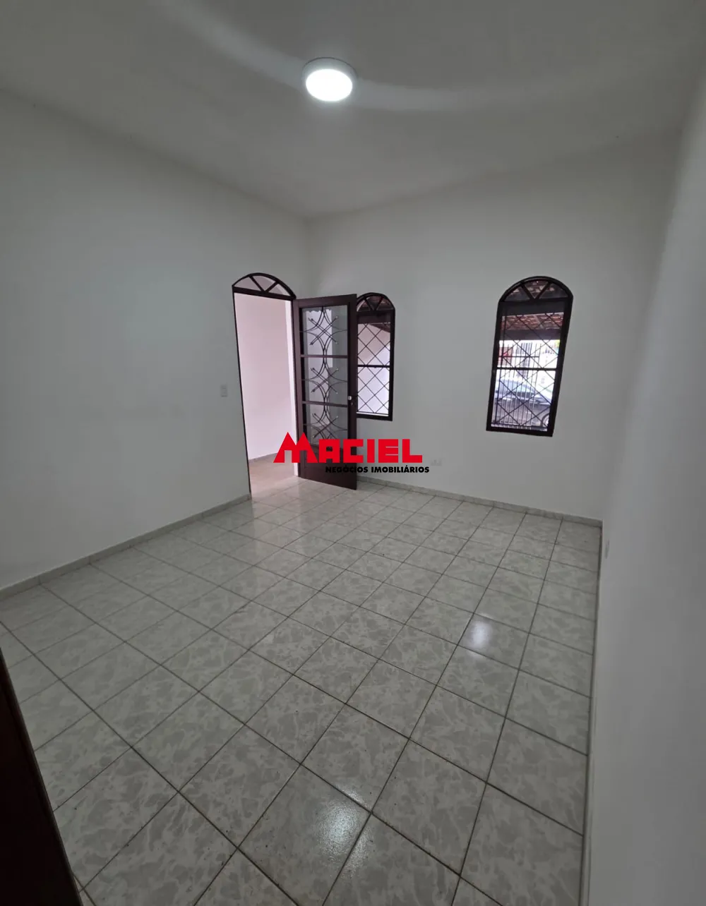 Comprar Casa / Padr&atilde;o em S&atilde;o Jos&eacute; dos Campos R$ 450.000,00 - Foto 6