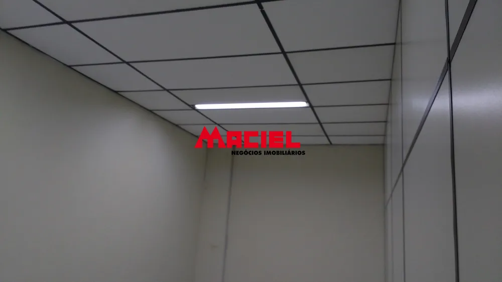 Alugar Comercial / Galp&atilde;o em S&atilde;o Jos&eacute; dos Campos R$ 15.000,00 - Foto 32