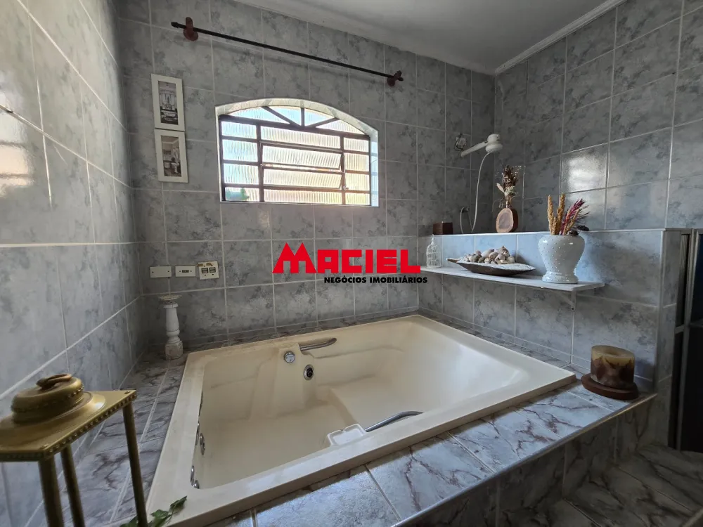 Comprar Casa / Padr&atilde;o em S&atilde;o Jos&eacute; dos Campos R$ 800.000,00 - Foto 2