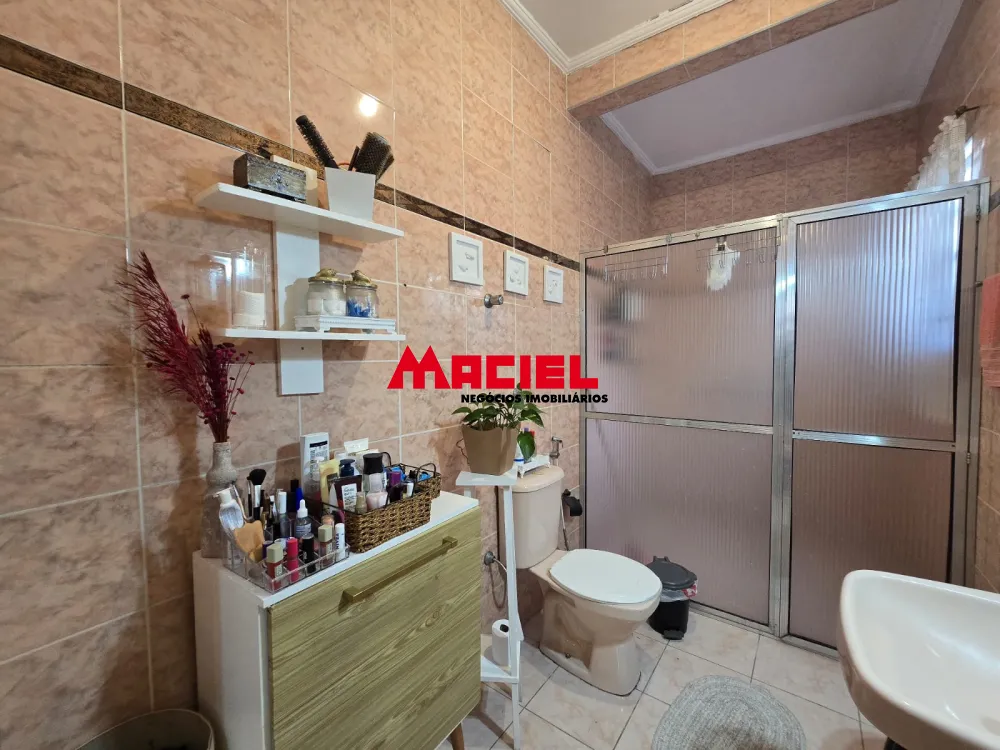 Comprar Casa / Padr&atilde;o em S&atilde;o Jos&eacute; dos Campos R$ 800.000,00 - Foto 16