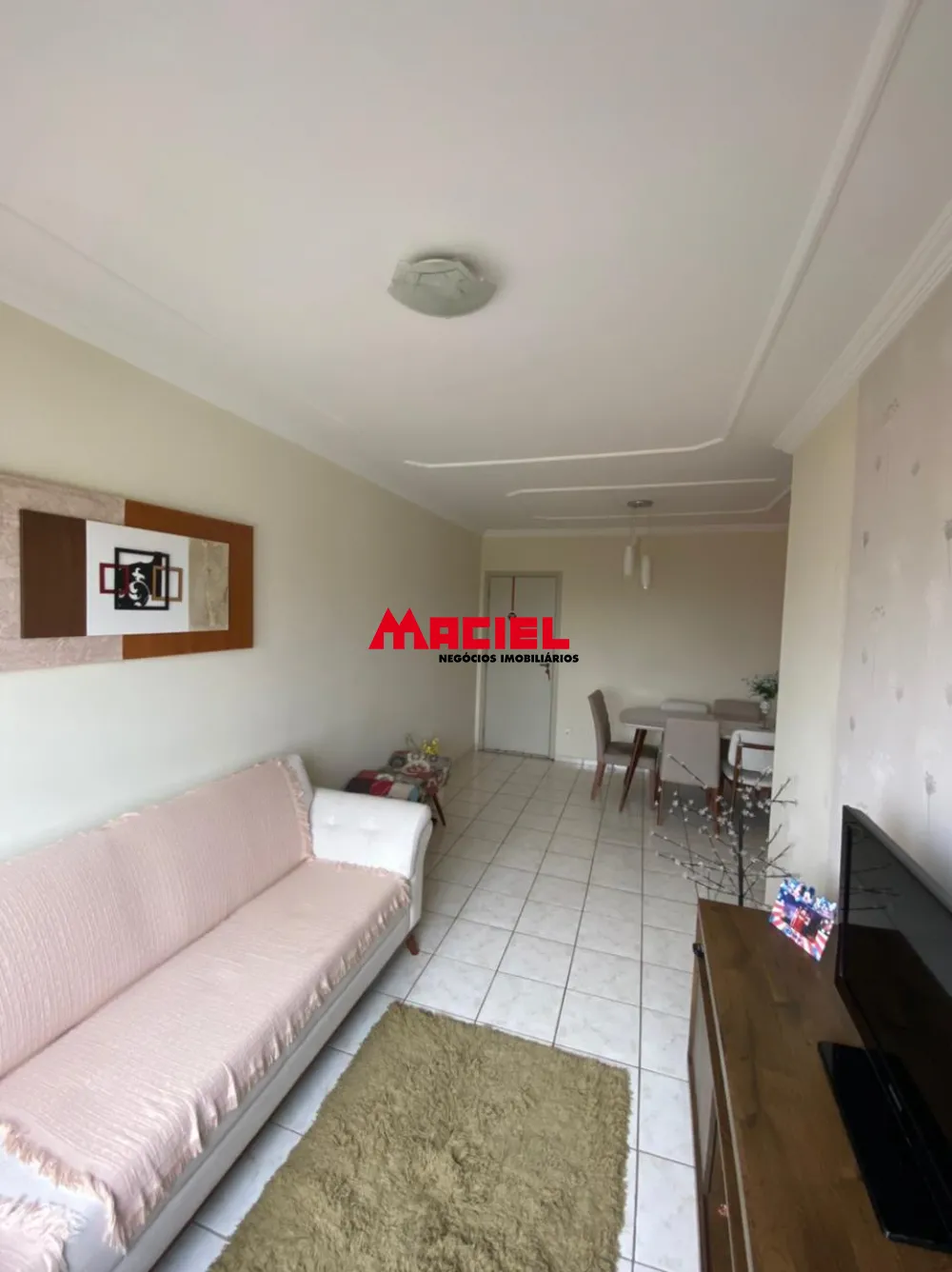 Alugar Apartamento / Padr&atilde;o em S&atilde;o Jos&eacute; dos Campos R$ 1.600,00 - Foto 2