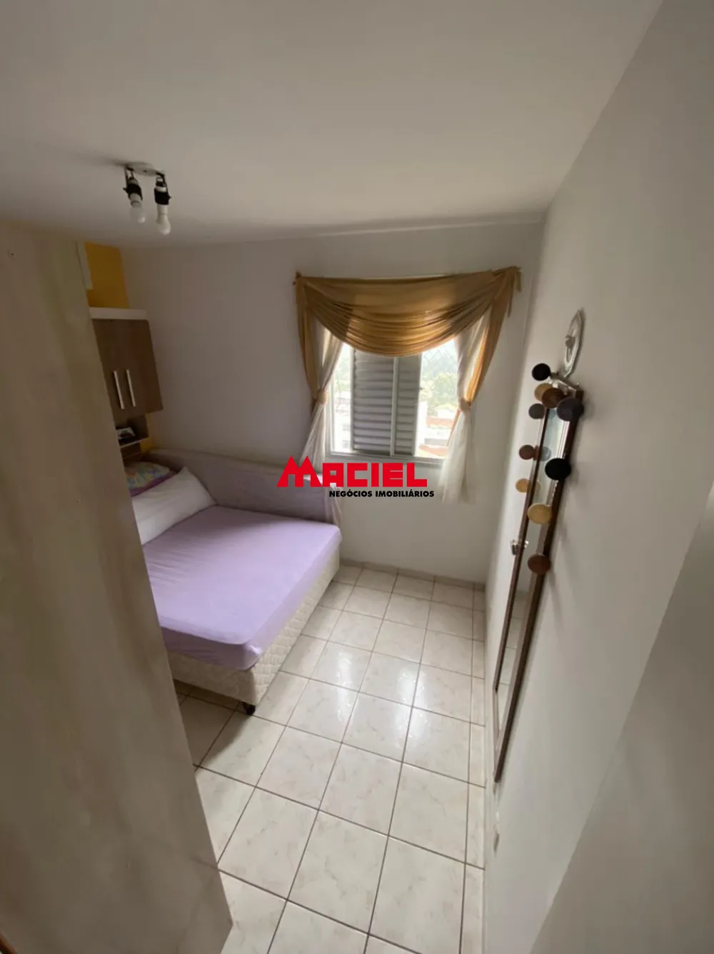 Alugar Apartamento / Padr&atilde;o em S&atilde;o Jos&eacute; dos Campos R$ 1.600,00 - Foto 4
