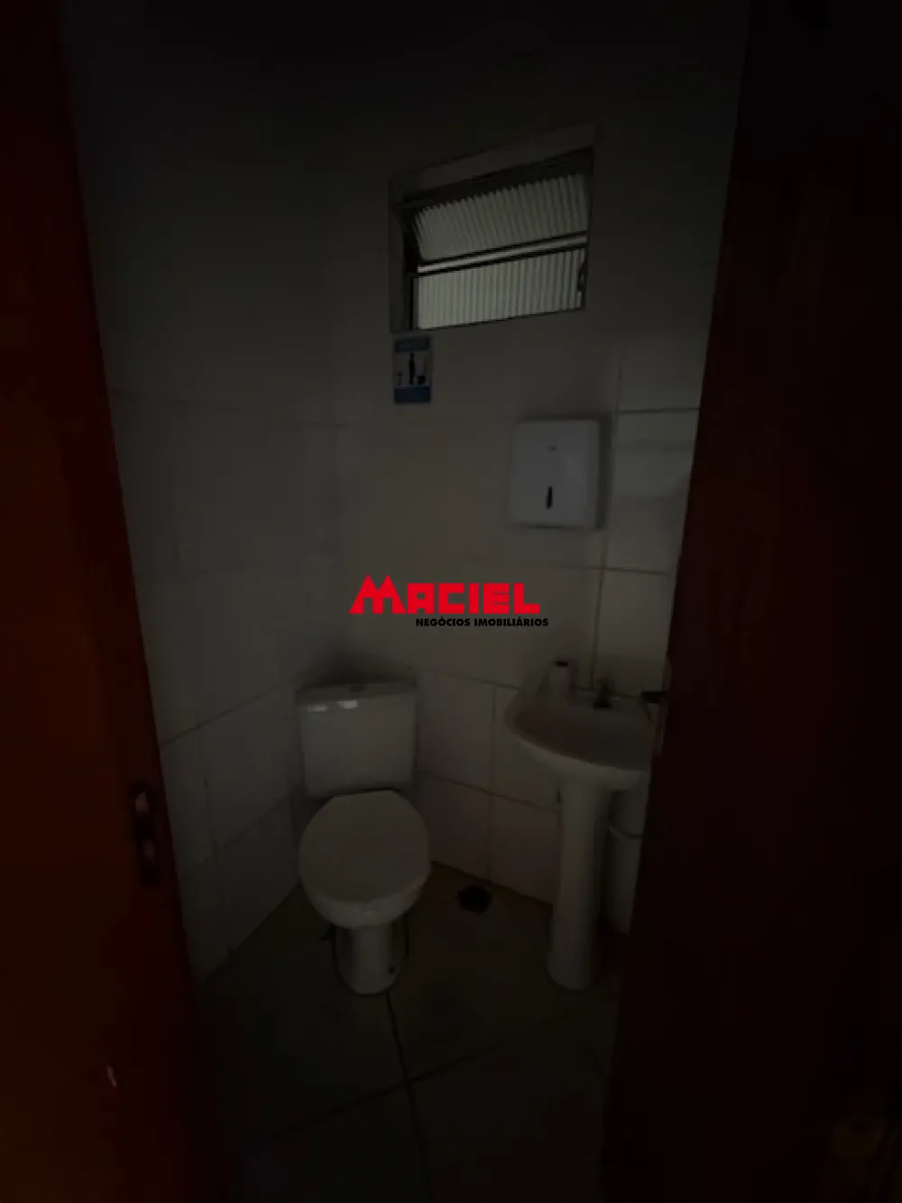 Alugar Comercial / Galp&atilde;o em S&atilde;o Jos&eacute; dos Campos R$ 9.000,00 - Foto 6