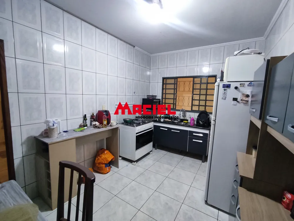 Comprar Casa / Padr&atilde;o em S&atilde;o Jos&eacute; dos Campos R$ 385.000,00 - Foto 8