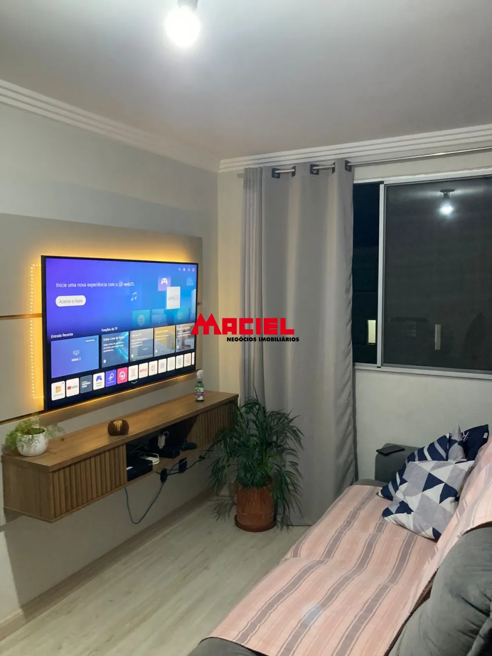 Comprar Apartamento / Padr&atilde;o em S&atilde;o Jos&eacute; dos Campos R$ 270.000,00 - Foto 1
