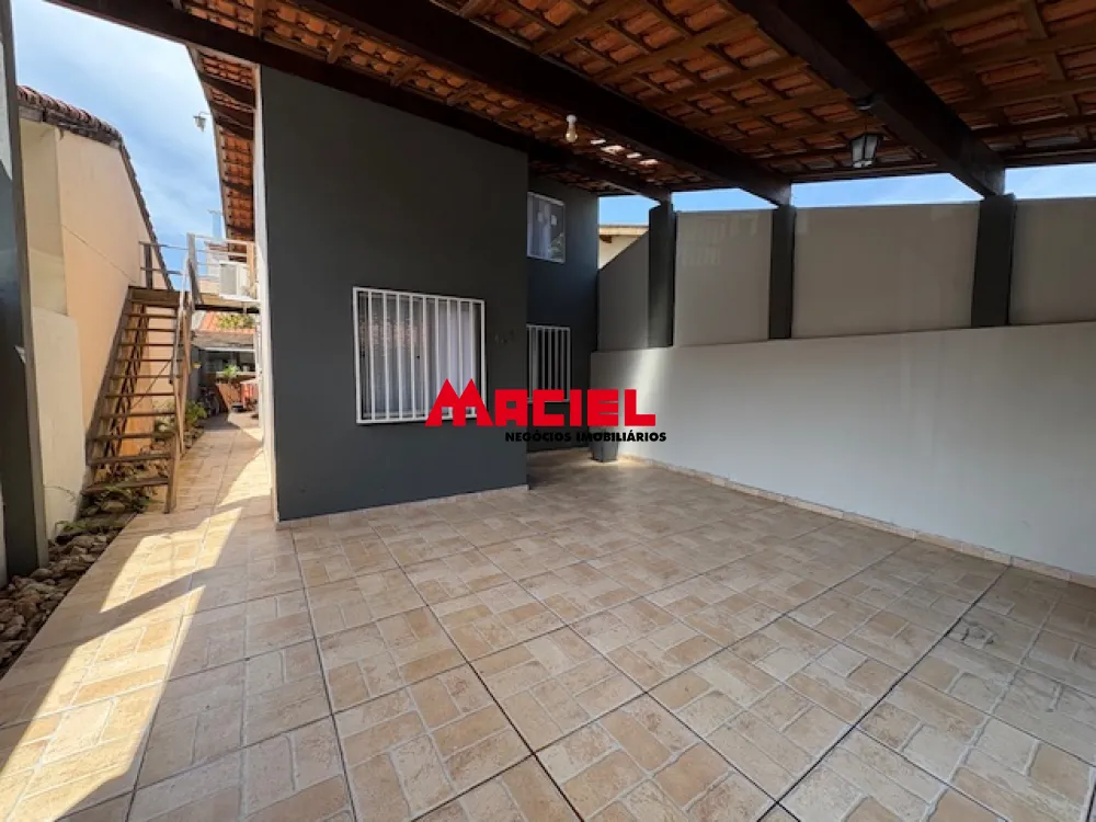 Comprar Casa / Padr&atilde;o em S&atilde;o Jos&eacute; dos Campos R$ 360.000,00 - Foto 1