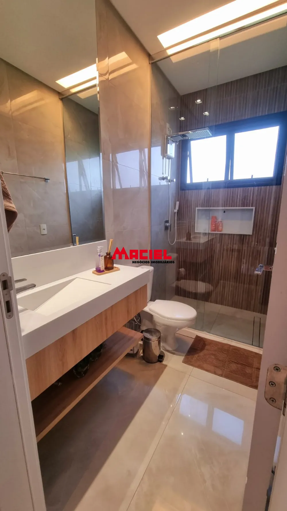 Comprar Casa / Condom&iacute;nio em Ca&ccedil;apava R$ 2.300.000,00 - Foto 3