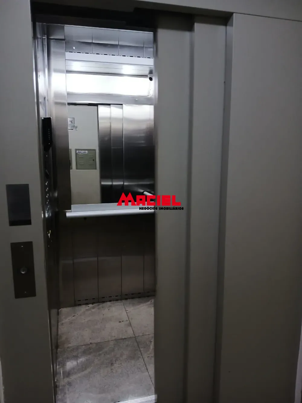 Alugar Apartamento / Padr&atilde;o em S&atilde;o Jos&eacute; dos Campos R$ 2.100,00 - Foto 15