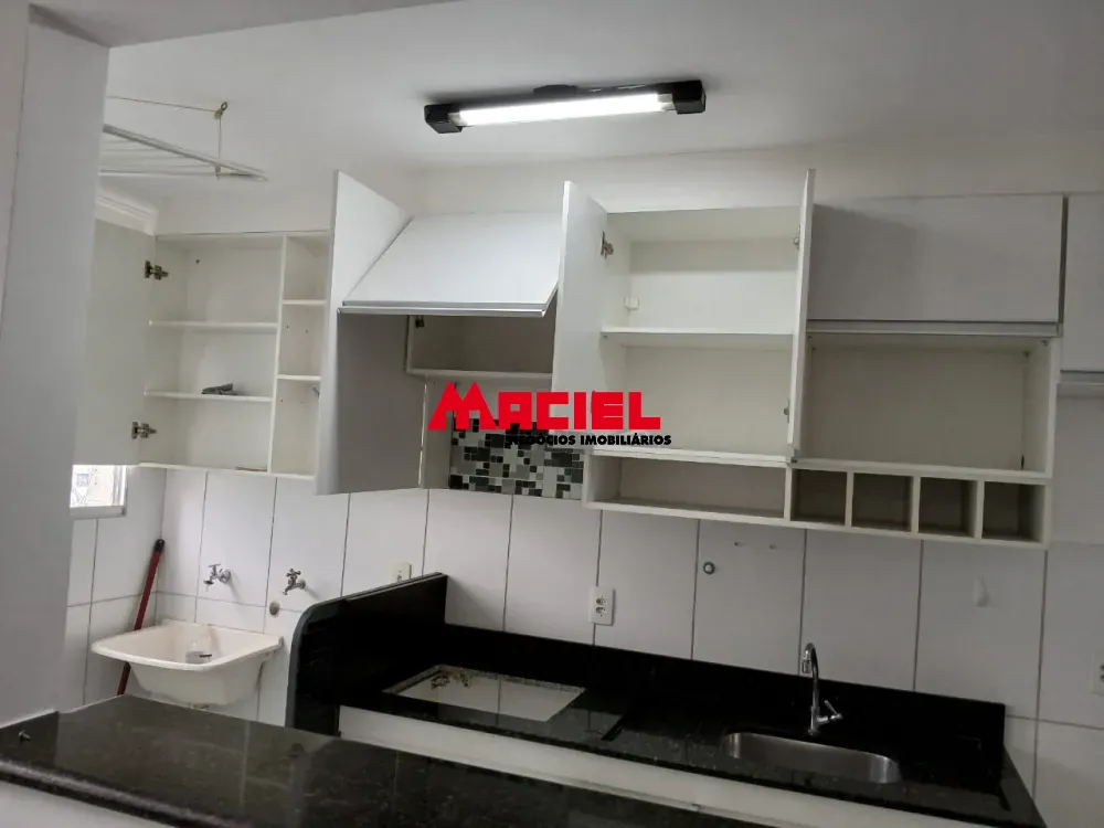 Alugar Apartamento / Padr&atilde;o em S&atilde;o Jos&eacute; dos Campos R$ 2.100,00 - Foto 4