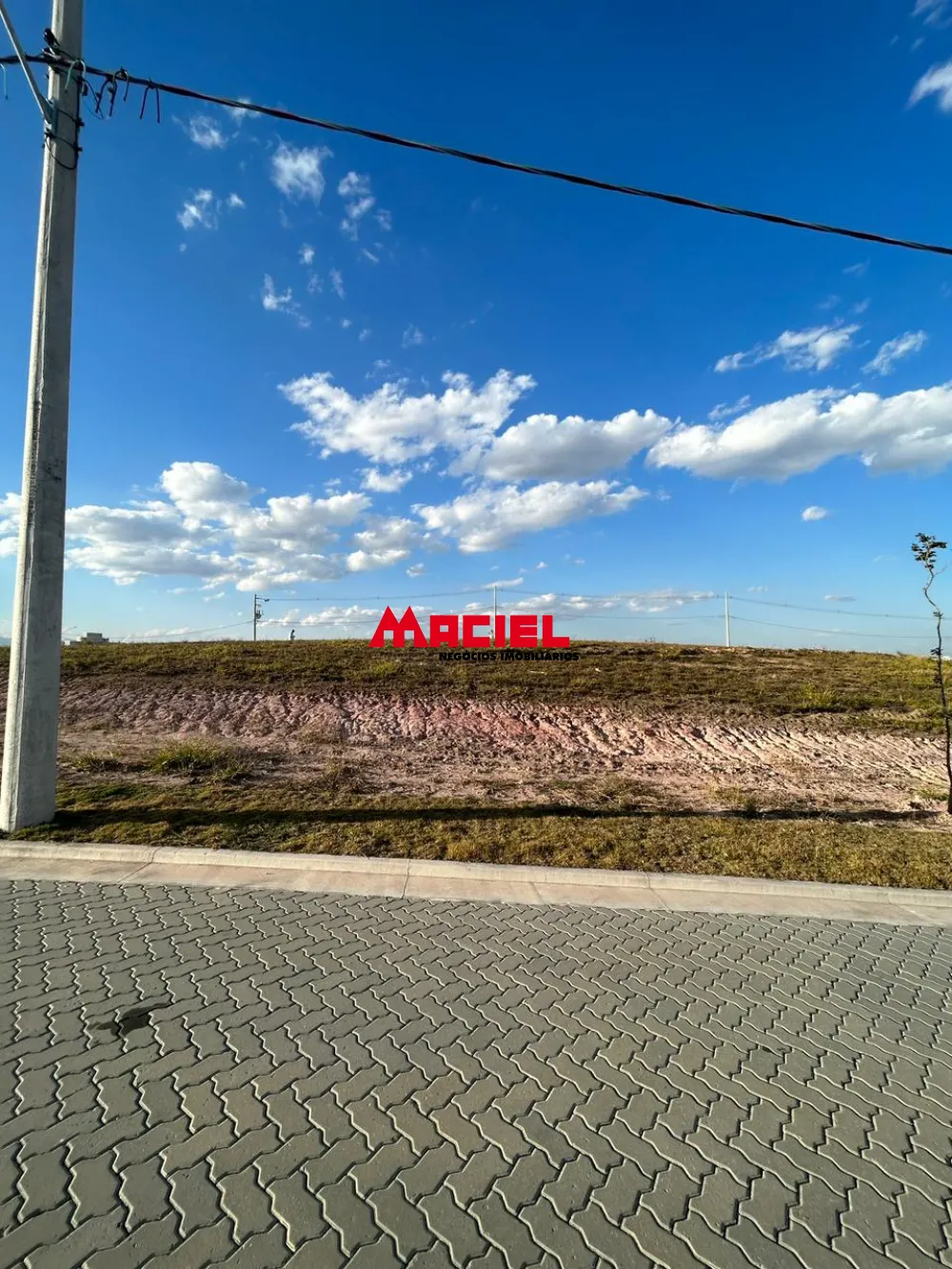 Comprar Terreno / Condom&iacute;nio em S&atilde;o Jos&eacute; dos Campos R$ 695.000,00 - Foto 1