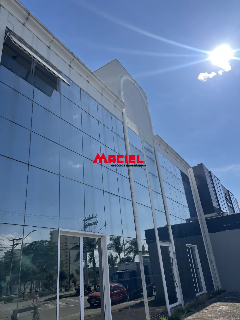 Comprar Comercial / Ponto Comercial em S&atilde;o Jos&eacute; dos Campos R$ 4.000,00 - Foto 1