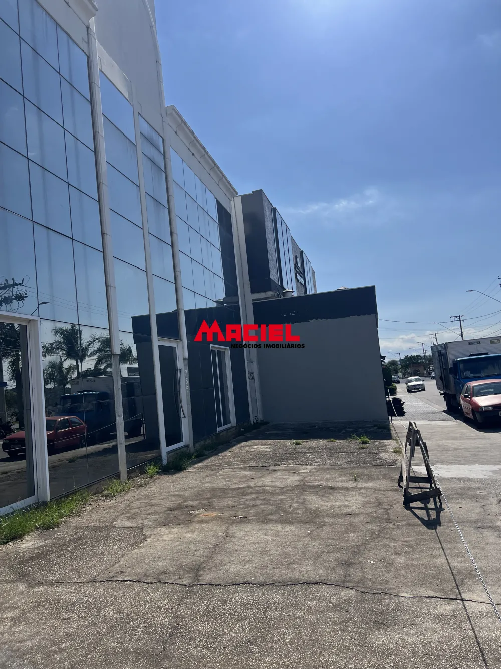 Comprar Comercial / Ponto Comercial em S&atilde;o Jos&eacute; dos Campos R$ 4.000,00 - Foto 4