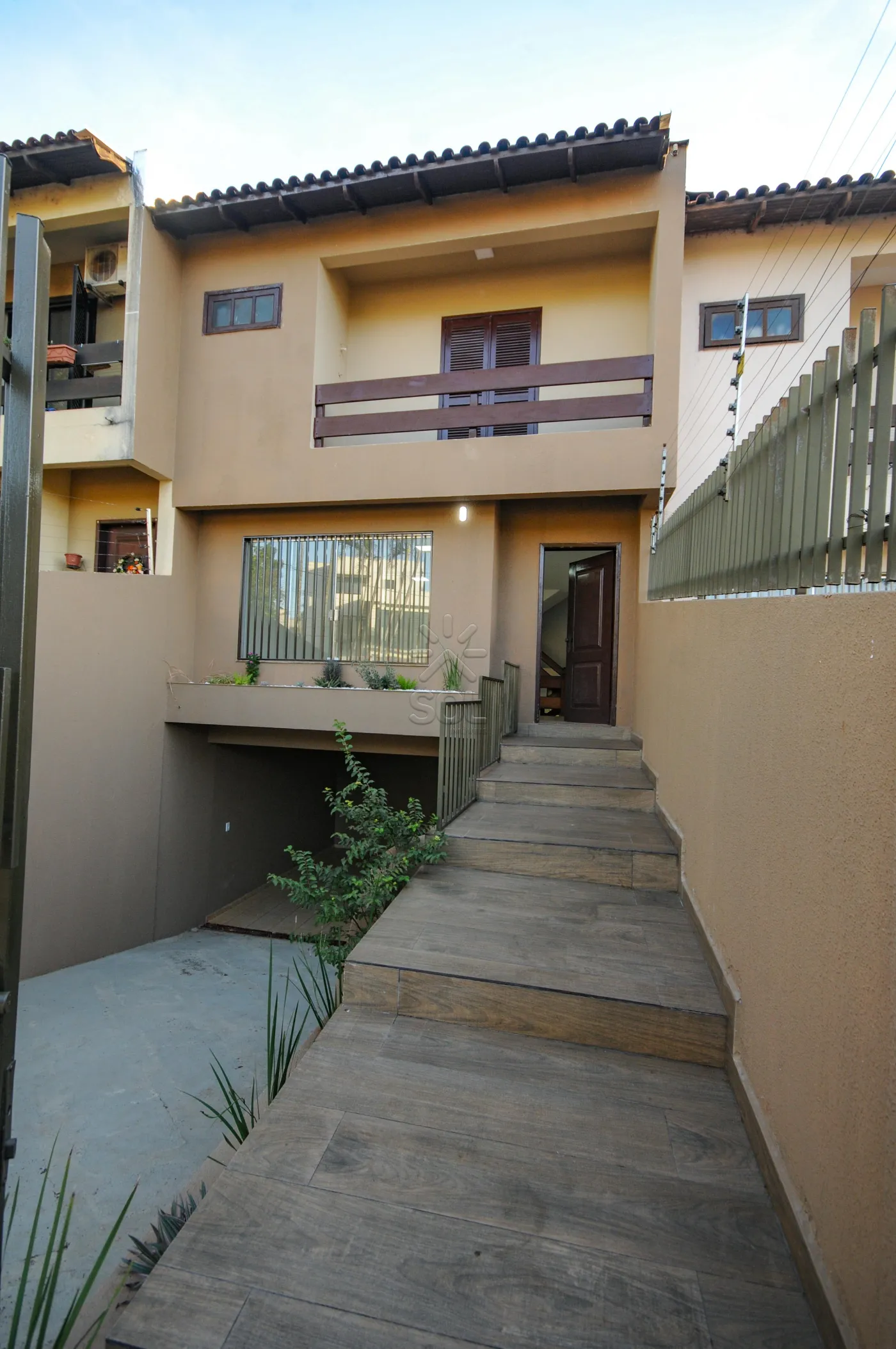 Sobrado triplex à venda, Jardim Festugato - Foz do Iguaçu, PR