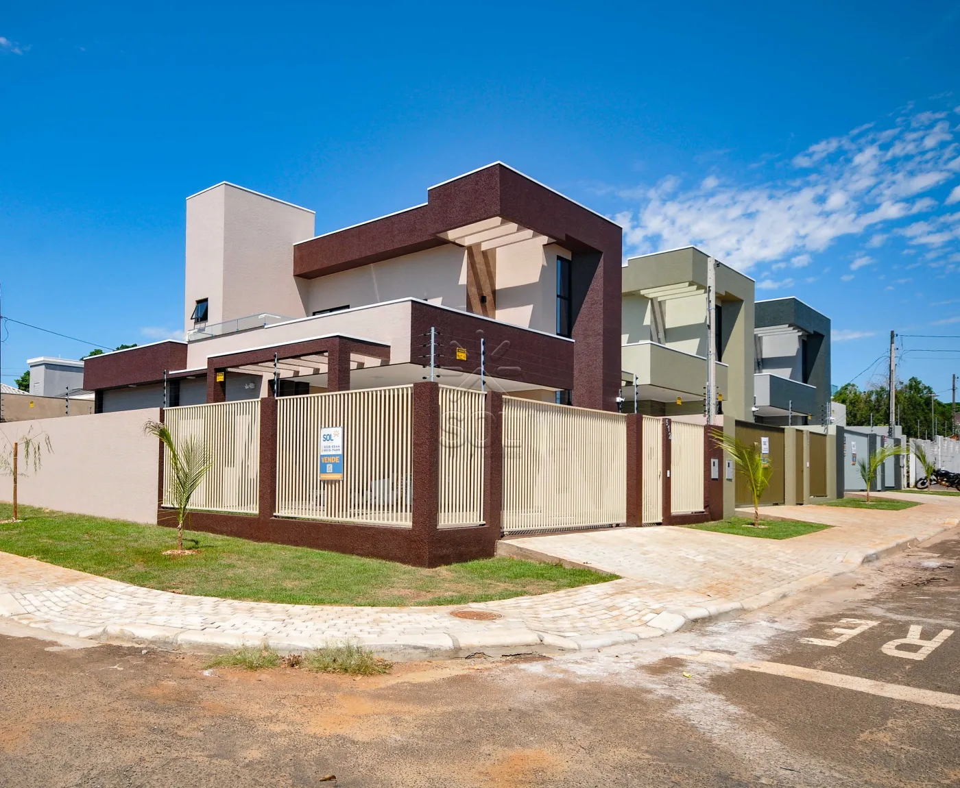 Sobrado à venda, Jardim Santa Rosa - Foz do Iguaçu, PR