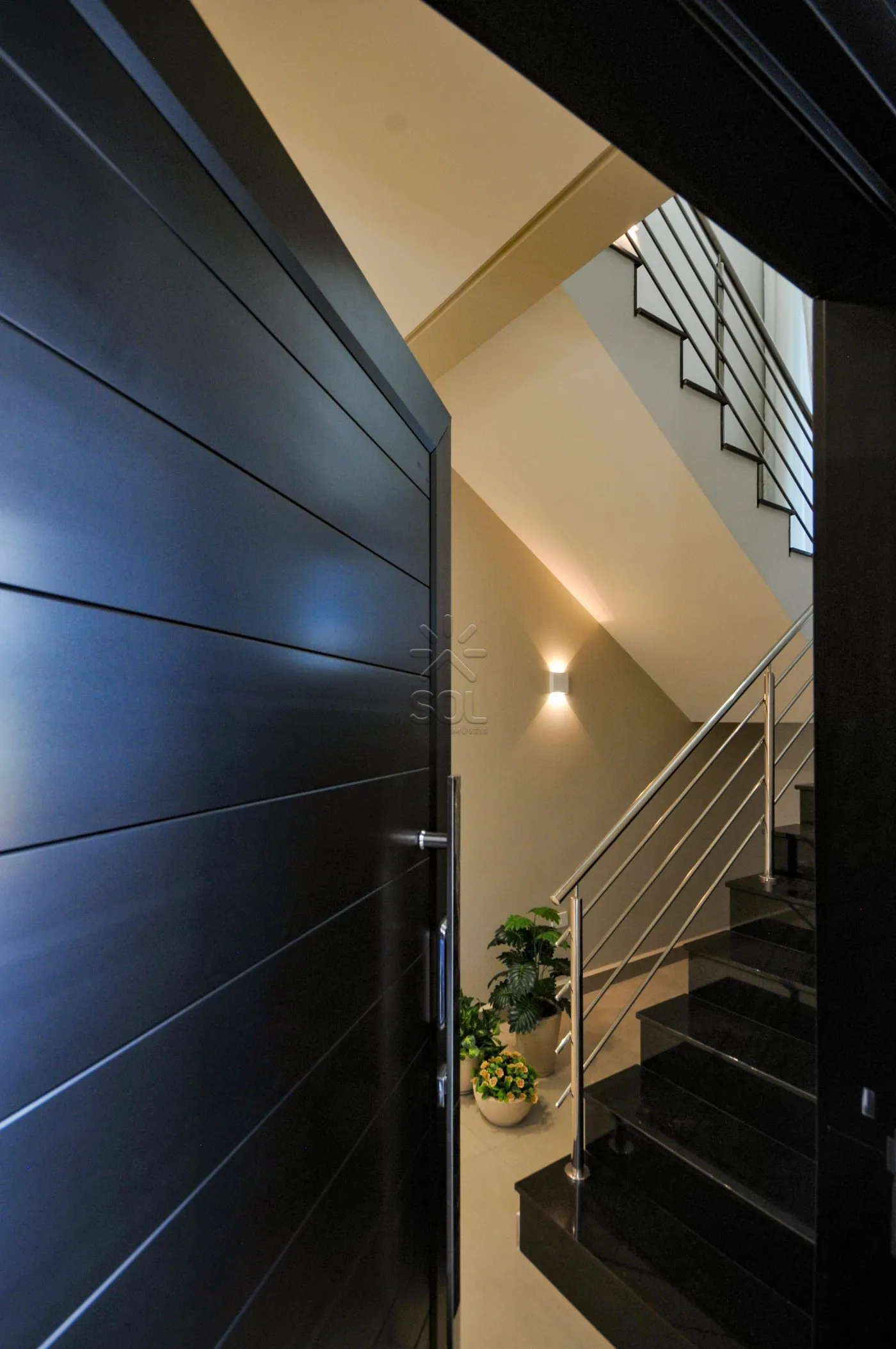 Sobrado amplo e mobiliado à venda, Vila Maria - Foz do Iguaçu/PR