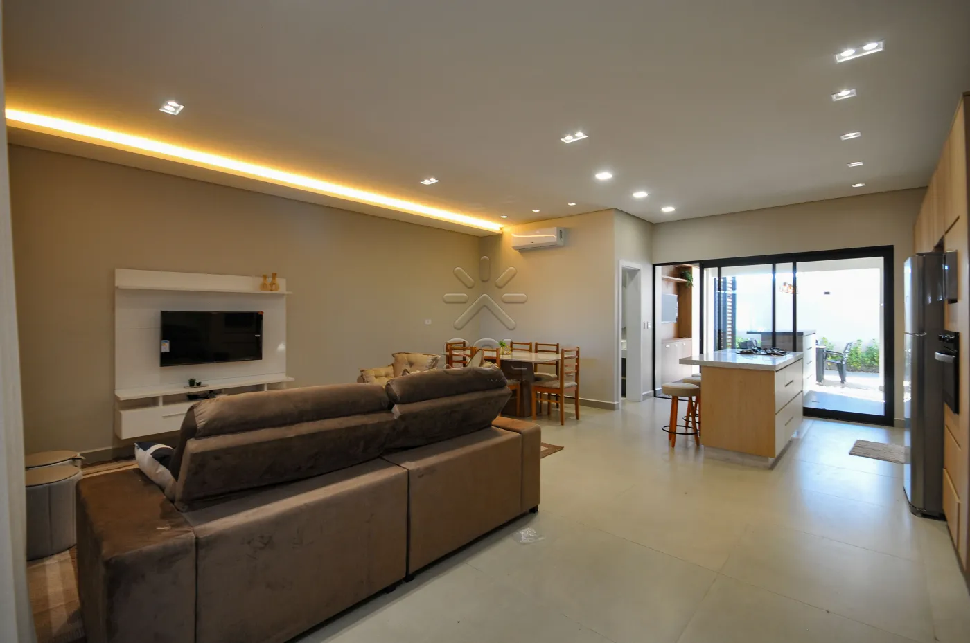 Sobrado amplo e mobiliado à venda, Vila Maria - Foz do Iguaçu/PR