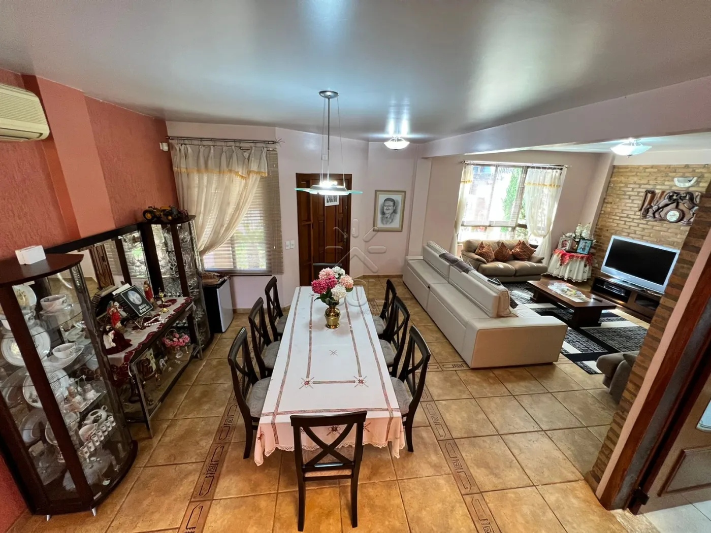 Sobrado à Venda no Jardim Panorama - Foz do Iguaçu/PR