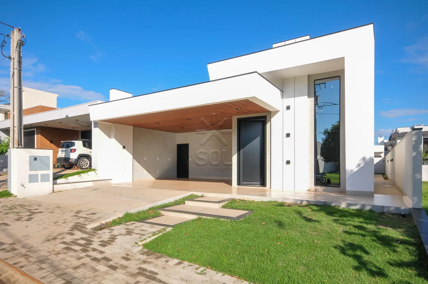 Casa nova e de alto padrão à venda no Condomínio Safira - Foz do Iguaçu
