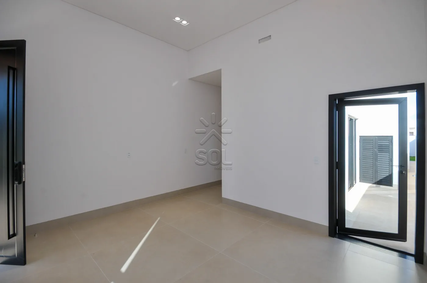 Casa nova e de alto padrão à venda no Condomínio Safira - Foz do Iguaçu