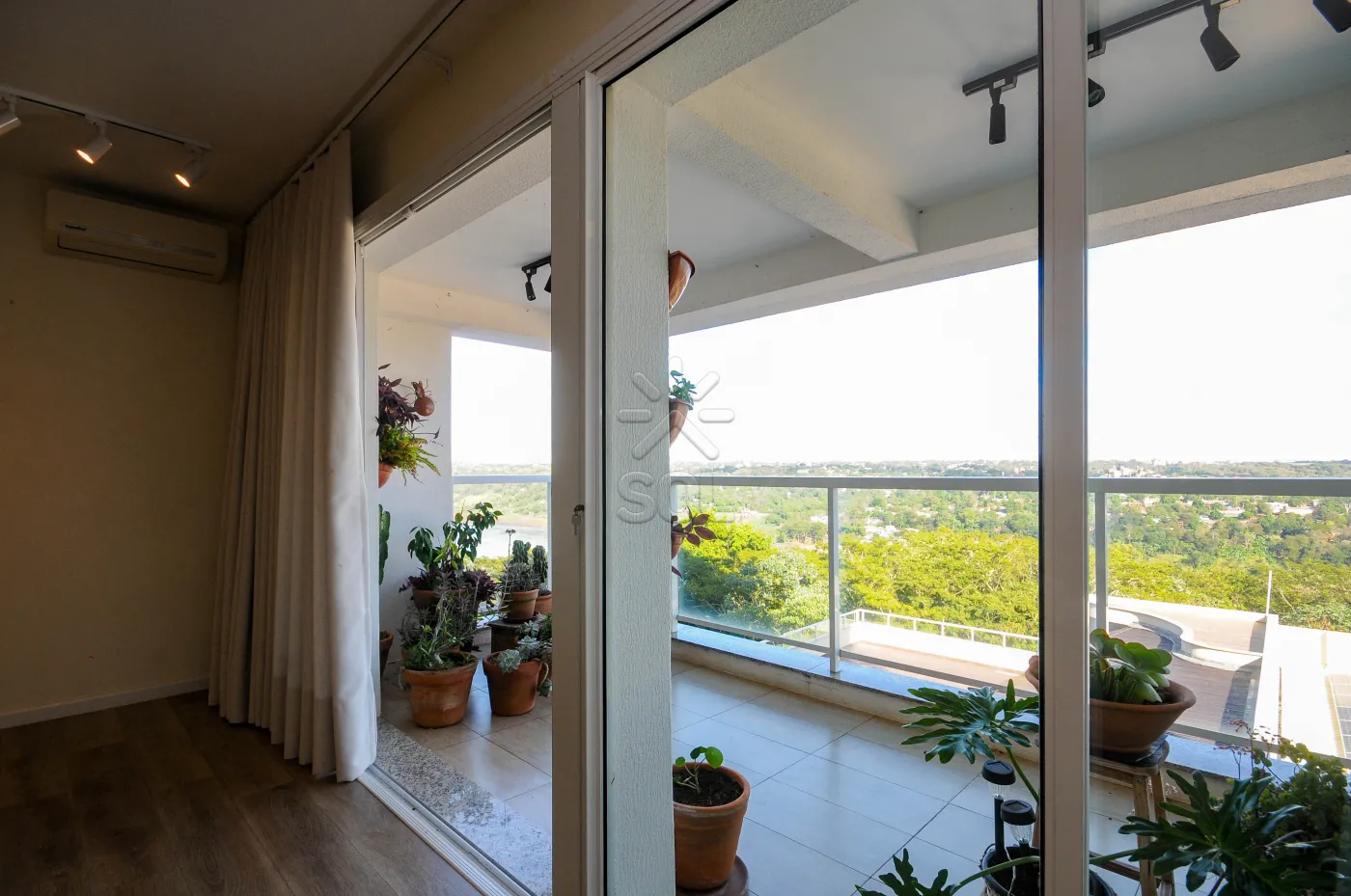 Apartamento para locação e venda, Edifício Barcelona - Foz do Iguaçu/PR