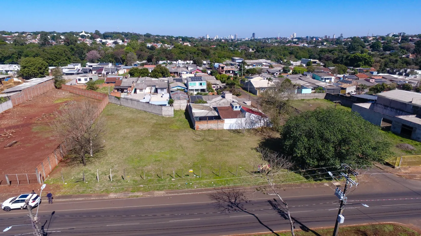 Terreno amplo à venda na Avenida Jules Rimet em Foz do Iguaçu