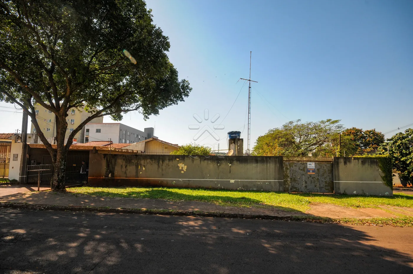 Terreno de esquina com excelente localização à venda no Maracanã - Foz do Iguaçu/PR