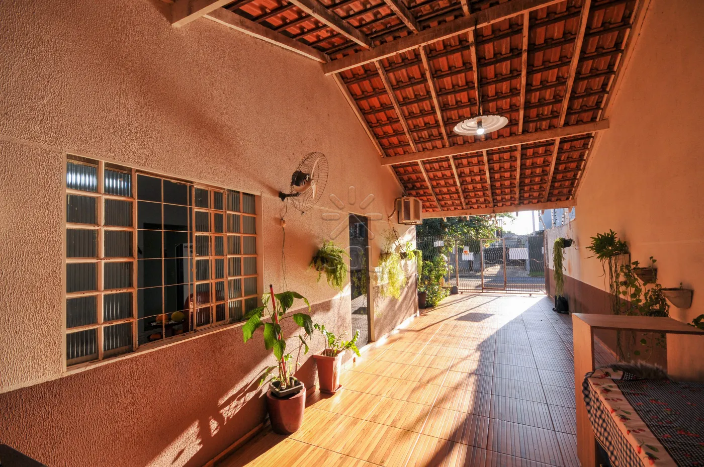 Casa de Esquina com Sala Comercial à venda no Jardim Dona Fátima - Foz do Iguaçu/PR