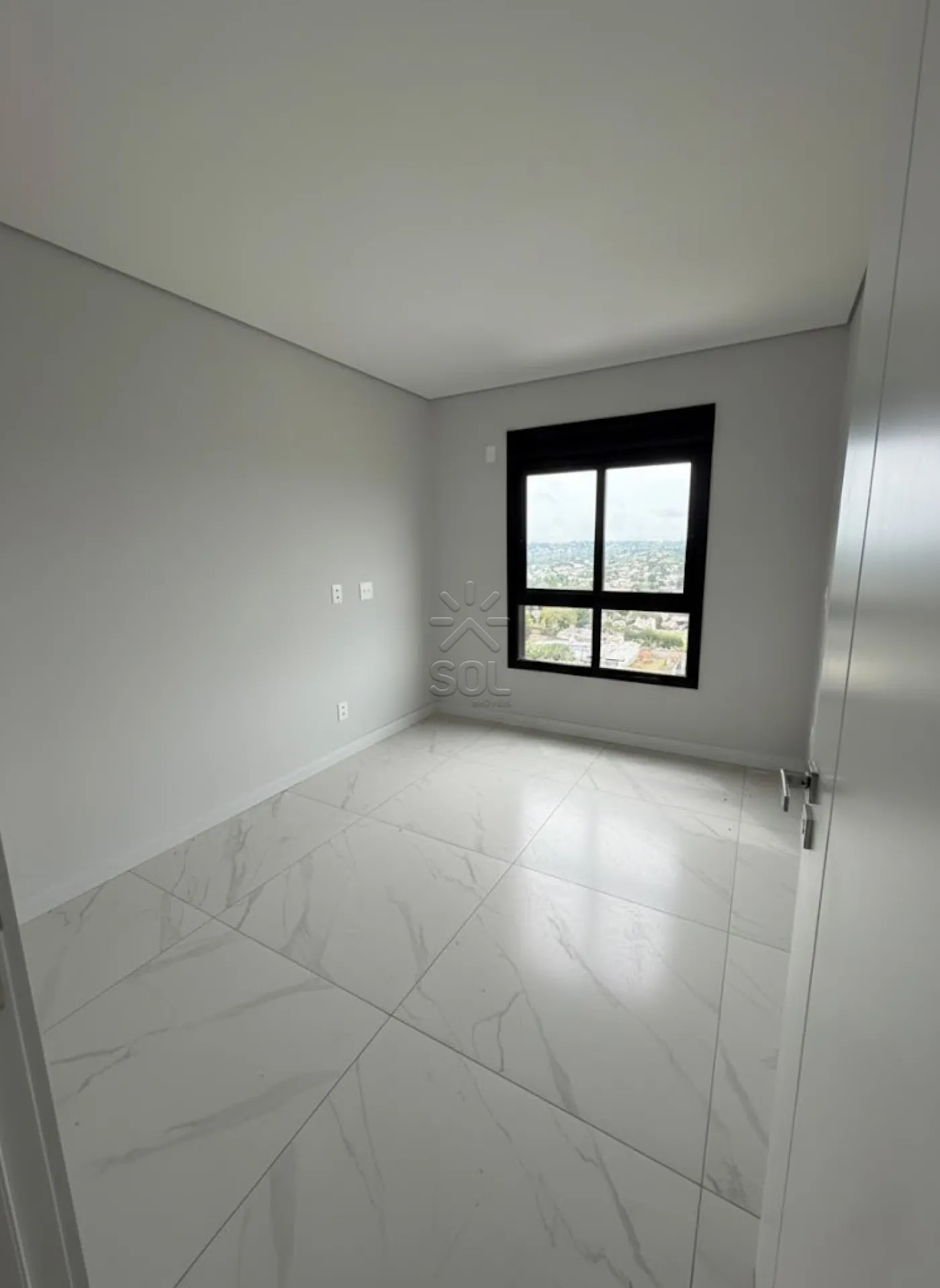 Apartamento à venda, London Tower - Foz do Iguaçu/PR