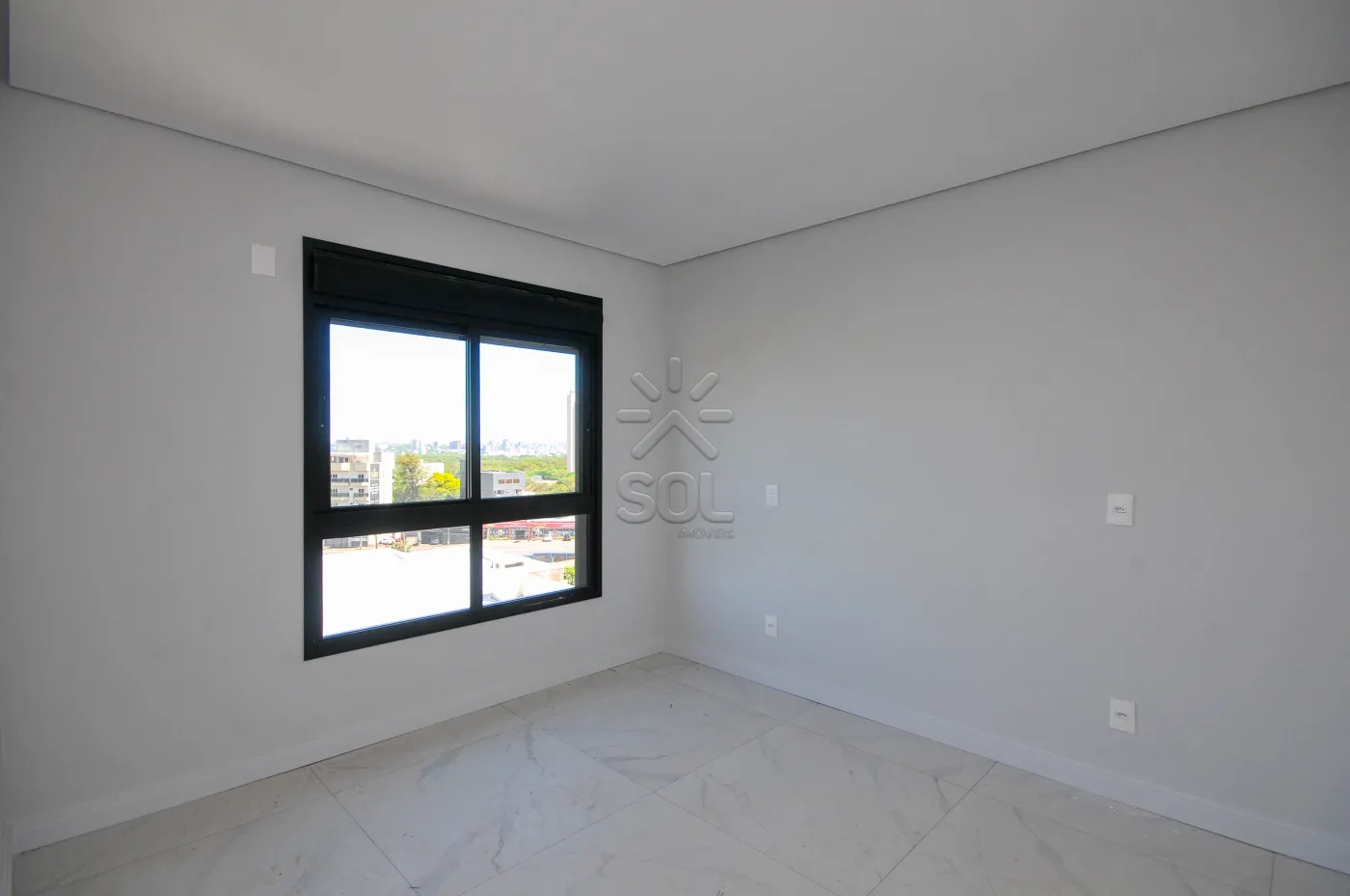 Apartamento à venda, London Tower - Foz do Iguaçu/PR