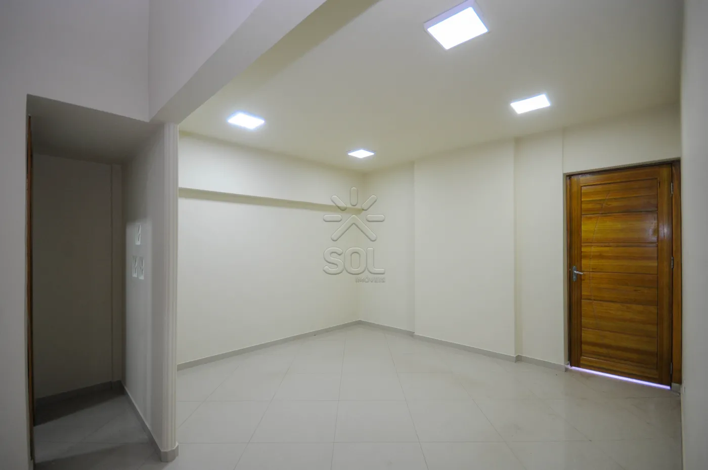 Oportunidade única: Sala comercial ampla no prestigiado Edifício Eldorado Executive Center!