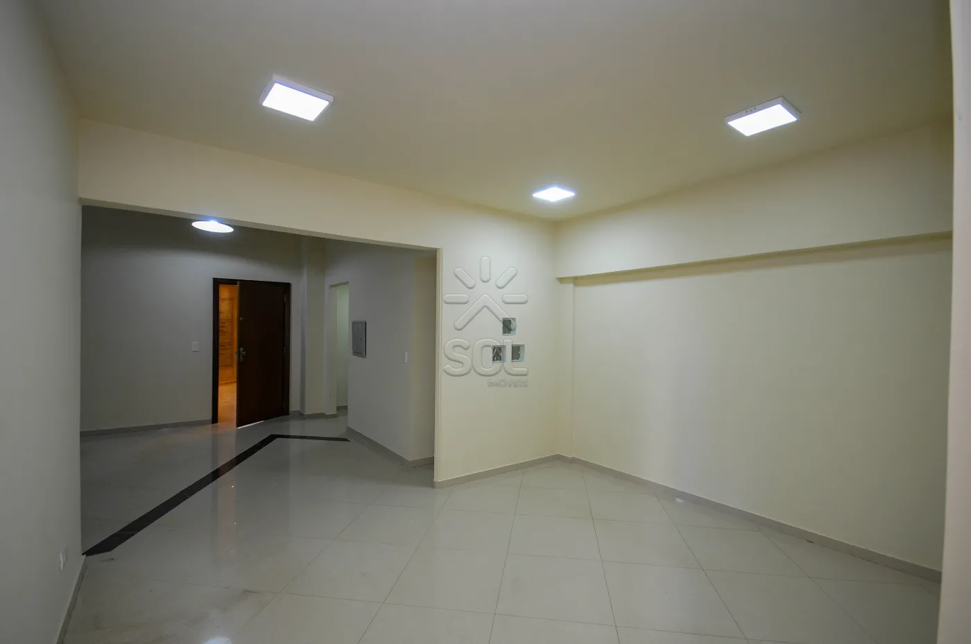 Oportunidade única: Sala comercial ampla no prestigiado Edifício Eldorado Executive Center!