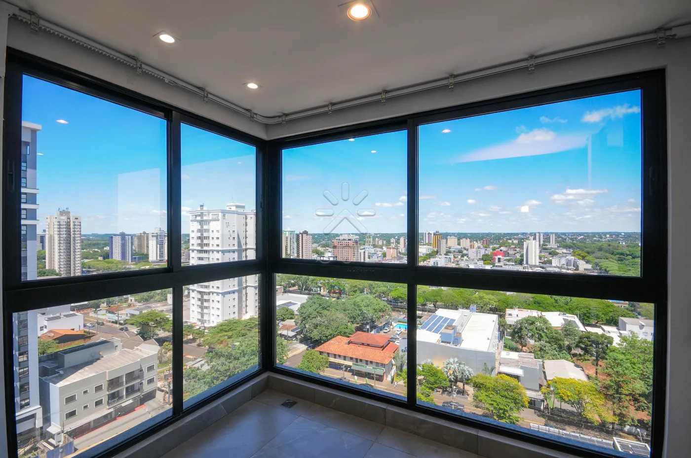 Apartamento novo e amplo à venda no Edifício Liberty - Foz do Iguaçu