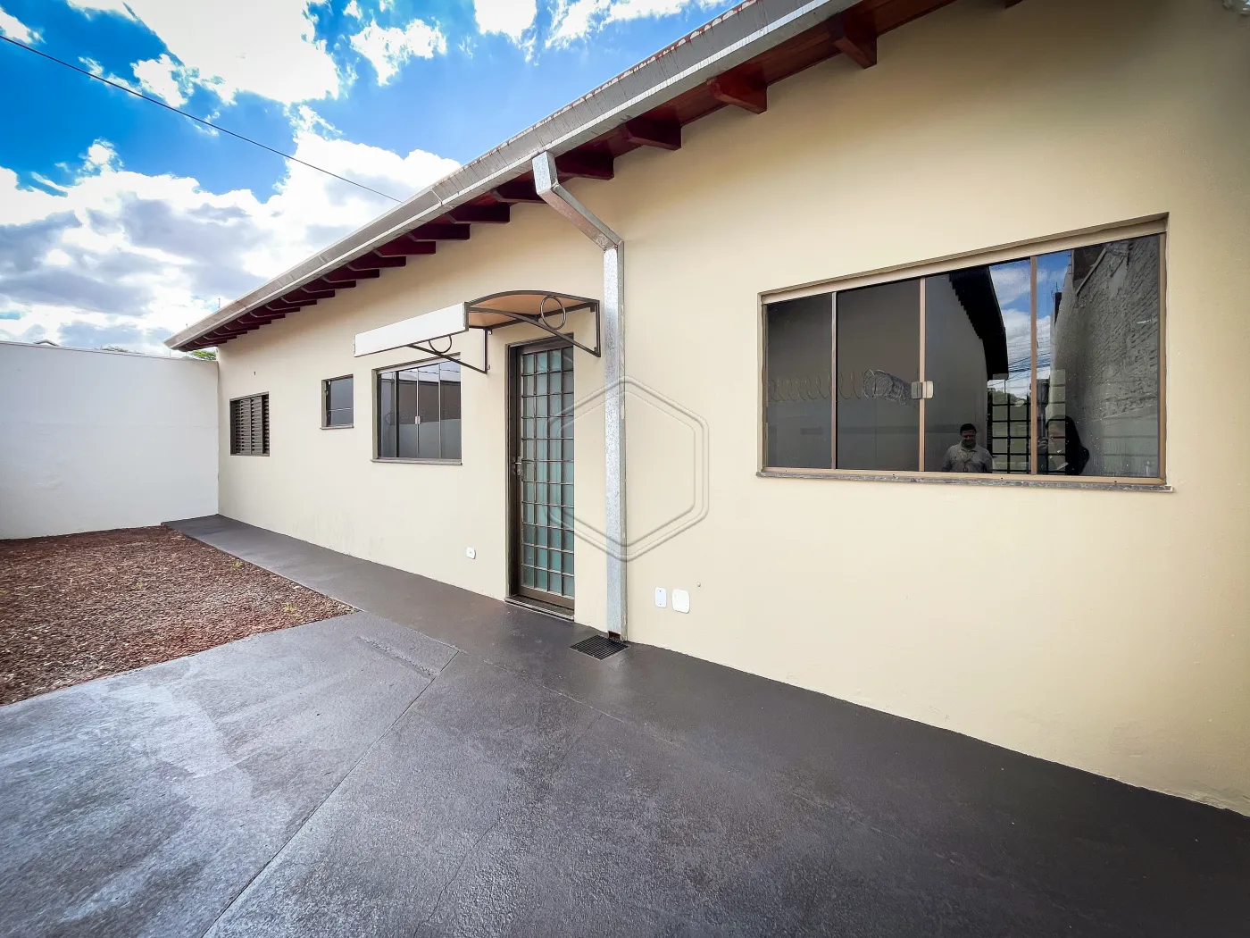 Alugar Casa Residencial / Padr&atilde;o em Dourados R$ 1.500,00 - Foto 3