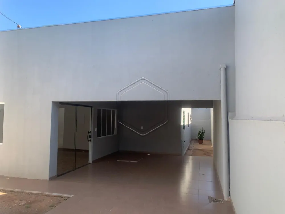 Alugar Casa Residencial / Padr&atilde;o em Dourados R$ 2.500,00 - Foto 2