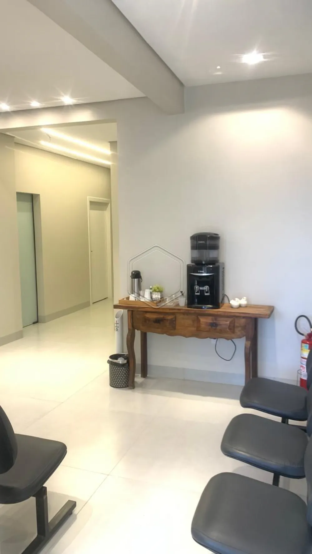 Alugar Comercial / Sala em Dourados R$ 1.500,00 - Foto 2