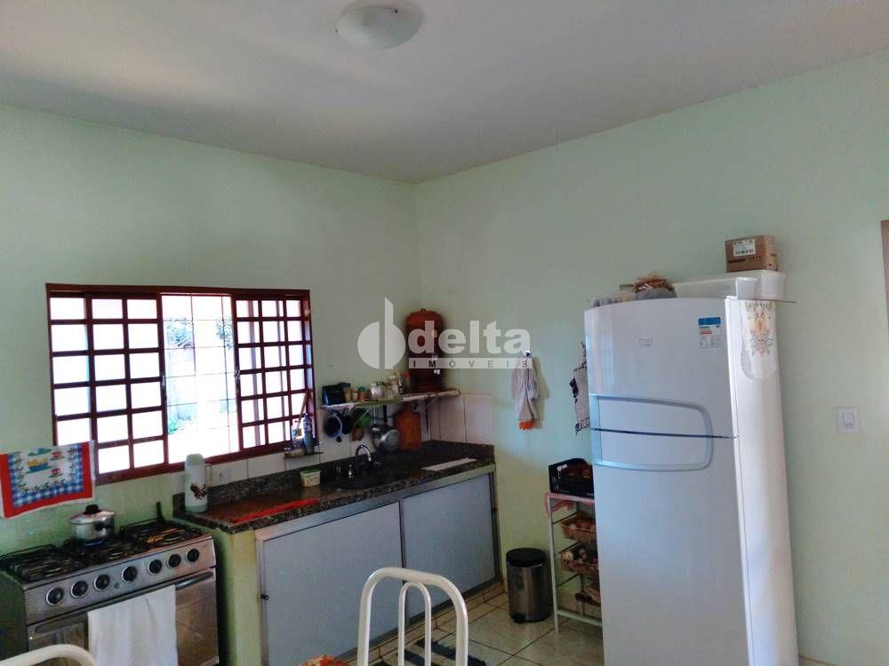 Comprar Rural / Ch&aacute;cara em Uberl&acirc;ndia R$ 700.000,00 - Foto 16