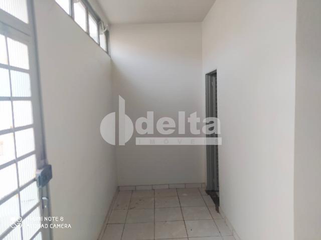 Alugar Casa Comercial / Padr&atilde;o em Uberl&acirc;ndia R$ 12.000,00 - Foto 6