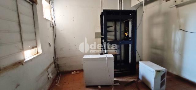 Alugar Sala / Padr&atilde;o em Uberl&acirc;ndia R$ 40.000,00 - Foto 25