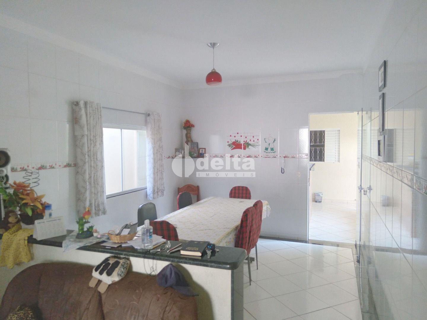 Comprar Casa Residencial / Padr&atilde;o em Uberl&acirc;ndia R$ 1.200.000,00 - Foto 14