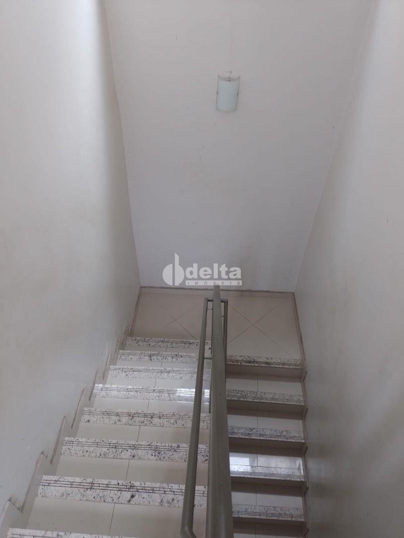 Comprar Casa Residencial / Padr&atilde;o em Uberl&acirc;ndia R$ 830.000,00 - Foto 16