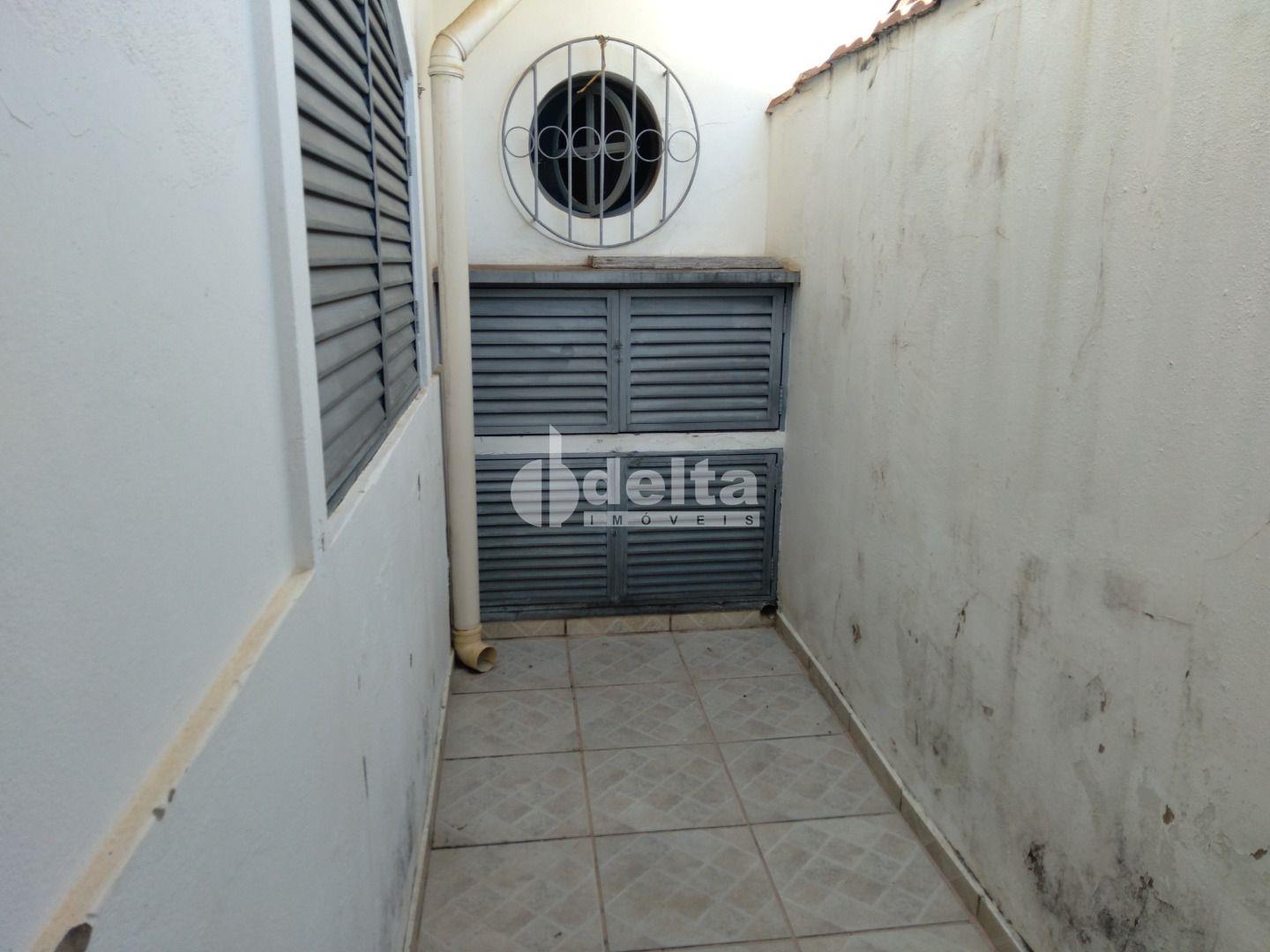 Comprar Casa Residencial / Padr&atilde;o em Uberl&acirc;ndia R$ 850.000,00 - Foto 30