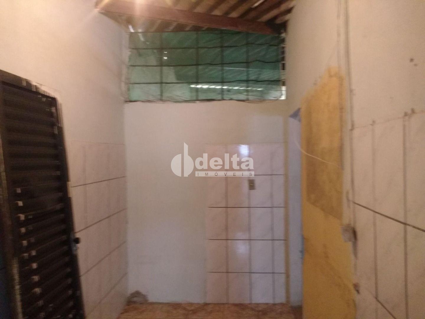 Comprar Casa Residencial / Padr&atilde;o em Uberl&acirc;ndia R$ 300.000,00 - Foto 12